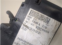  Блок предохранителей Ford Focus 2 2008-2011 20298383 #5