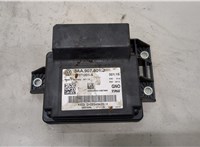  Блок управления стояночным тормозом Volkswagen Tiguan 2011-2016 20300655 #1
