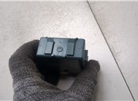  Блок управления центральным замком Toyota Yaris 2014-2017 20302389 #2