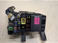  Блок предохранителей Mitsubishi Pajero / Montero 2000-2006 20303381 #1