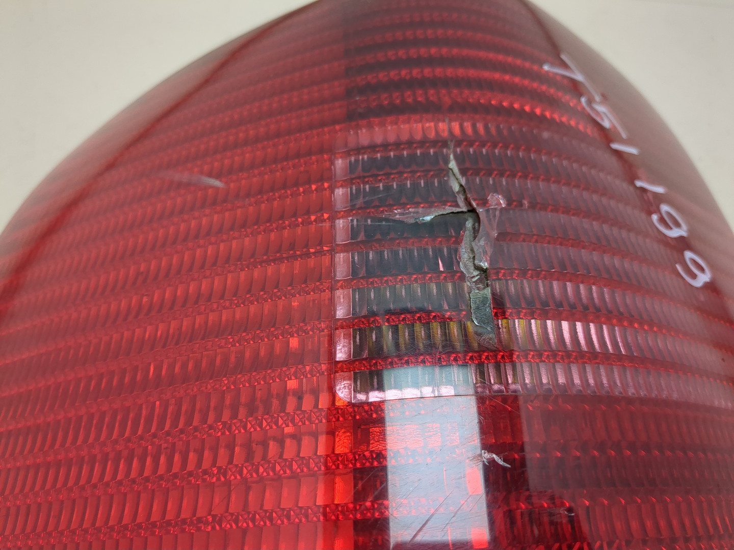 Фонарь задний левый