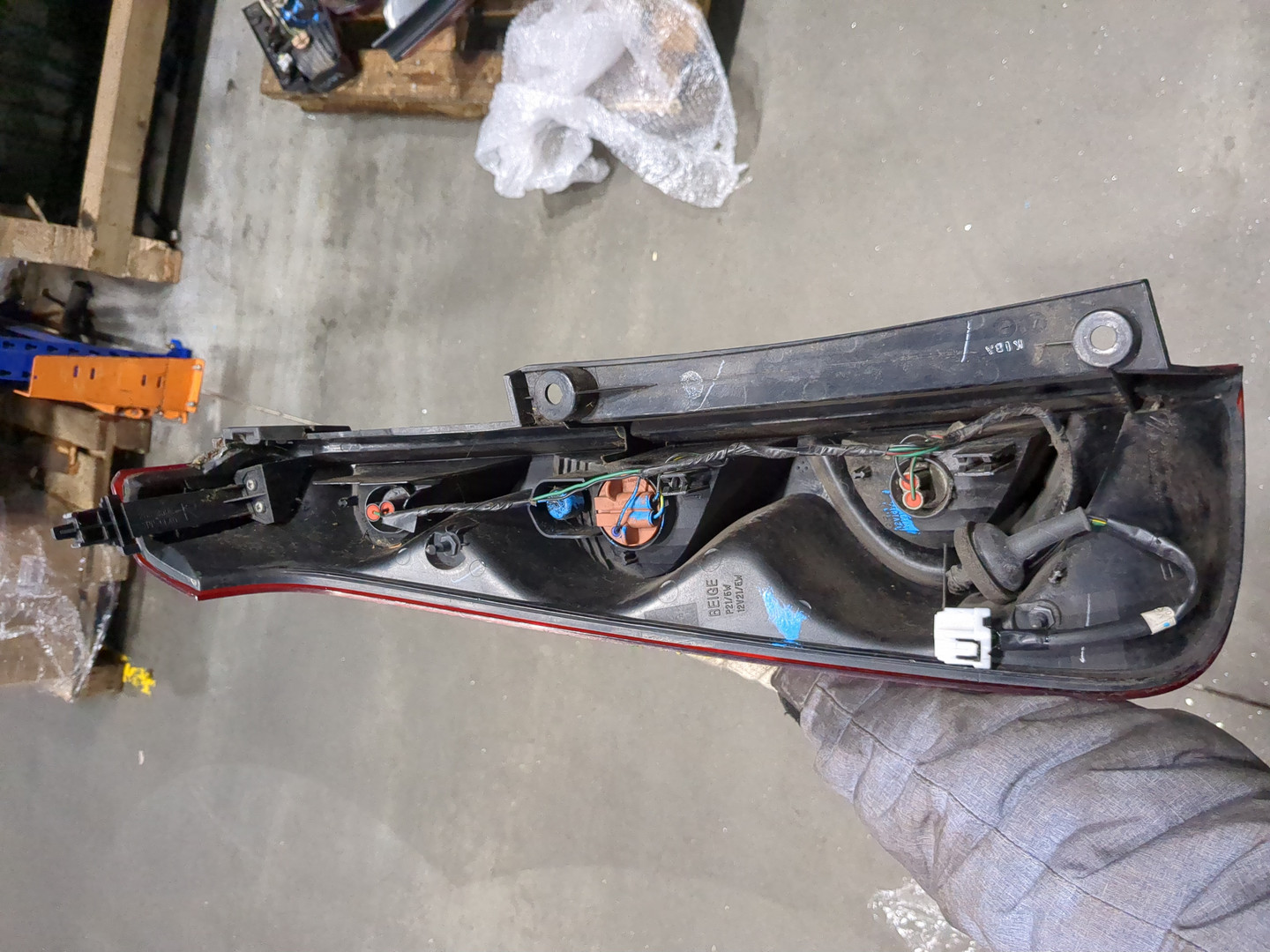 Фонарь задний правый