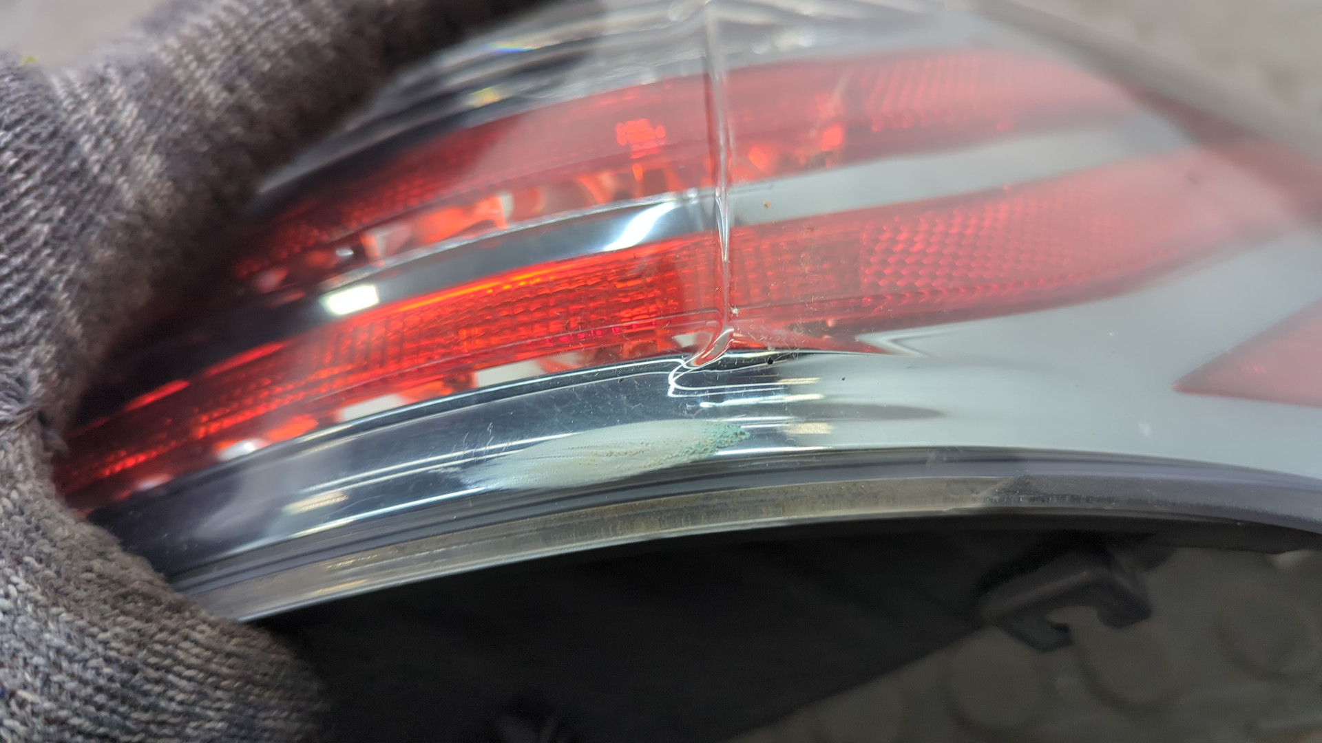 Фонарь задний правый