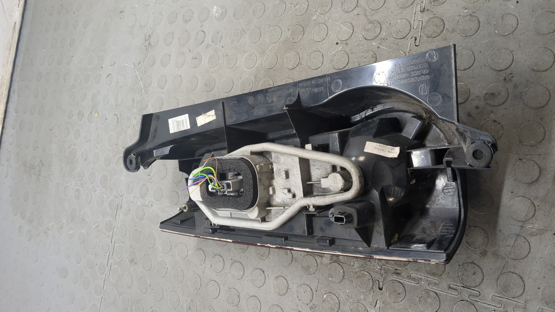 Фонарь задний правый