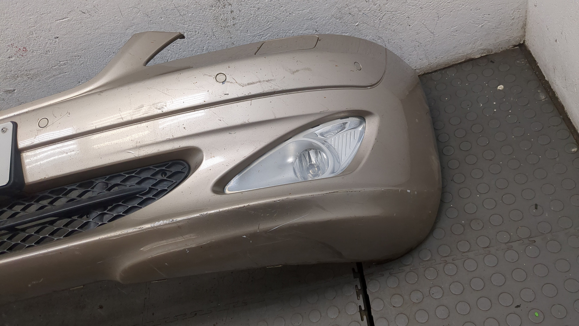 Бампер передний