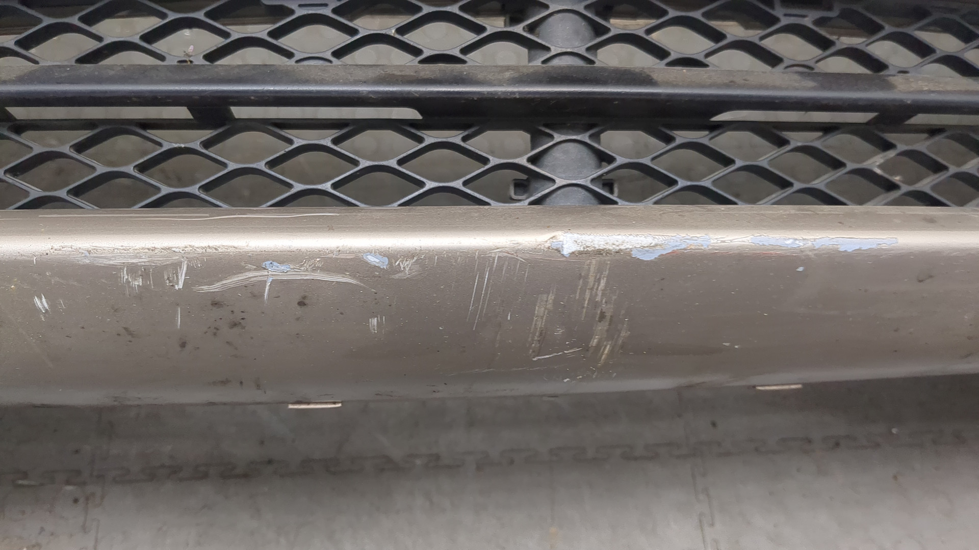 Бампер передний