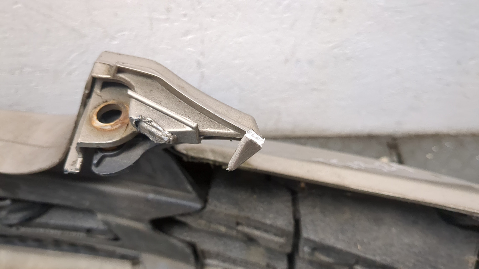 Бампер передний