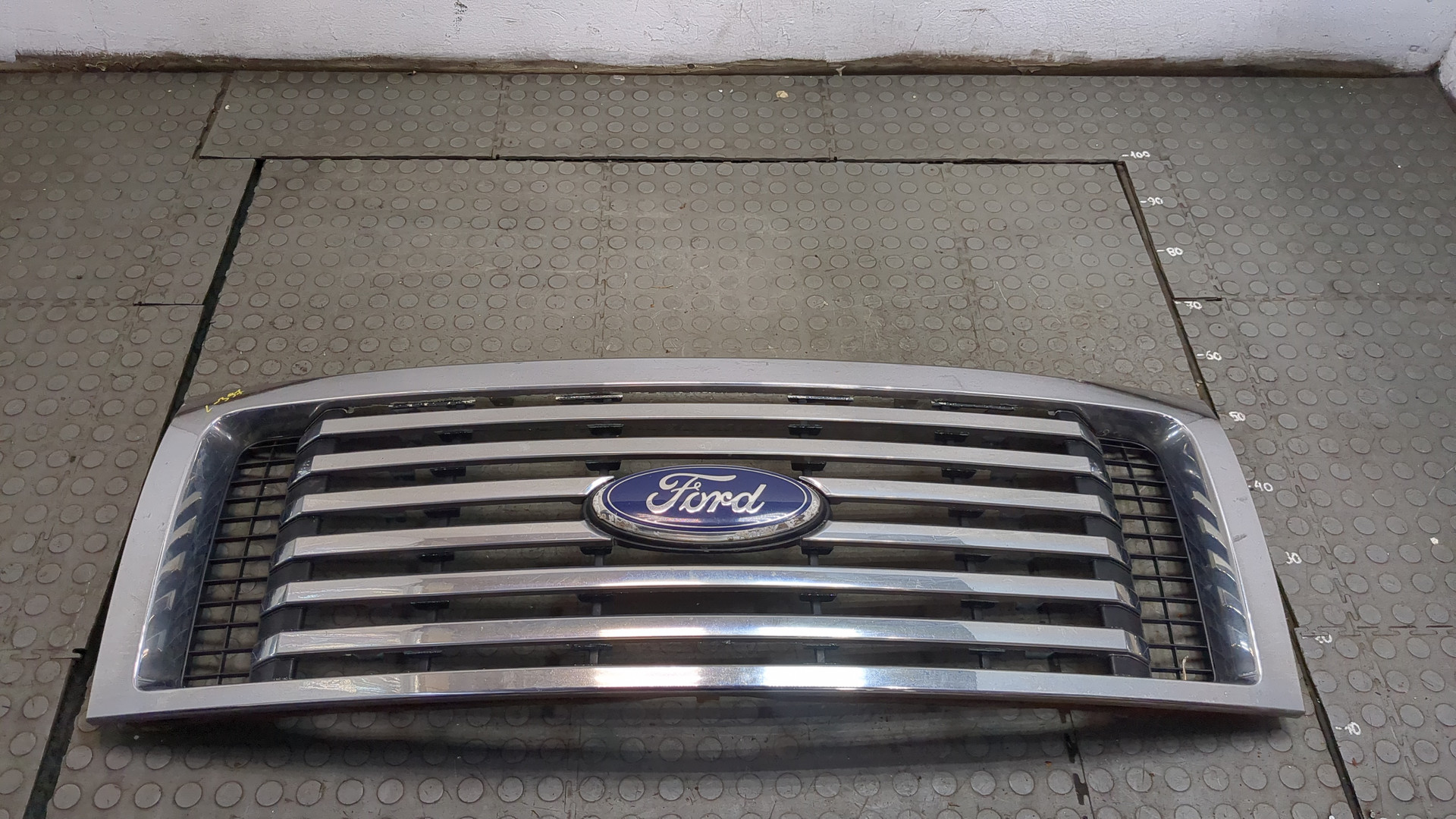 РешеткарадиатораFordF-1502009-2014,артикул20315525