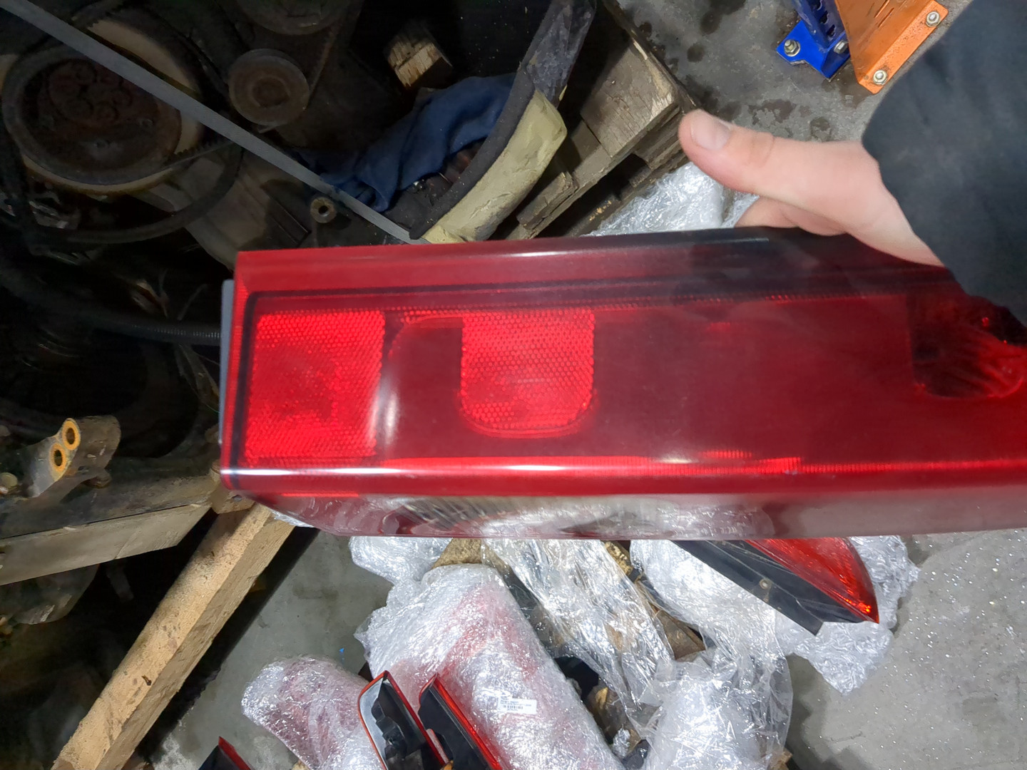 Фонарь задний левый