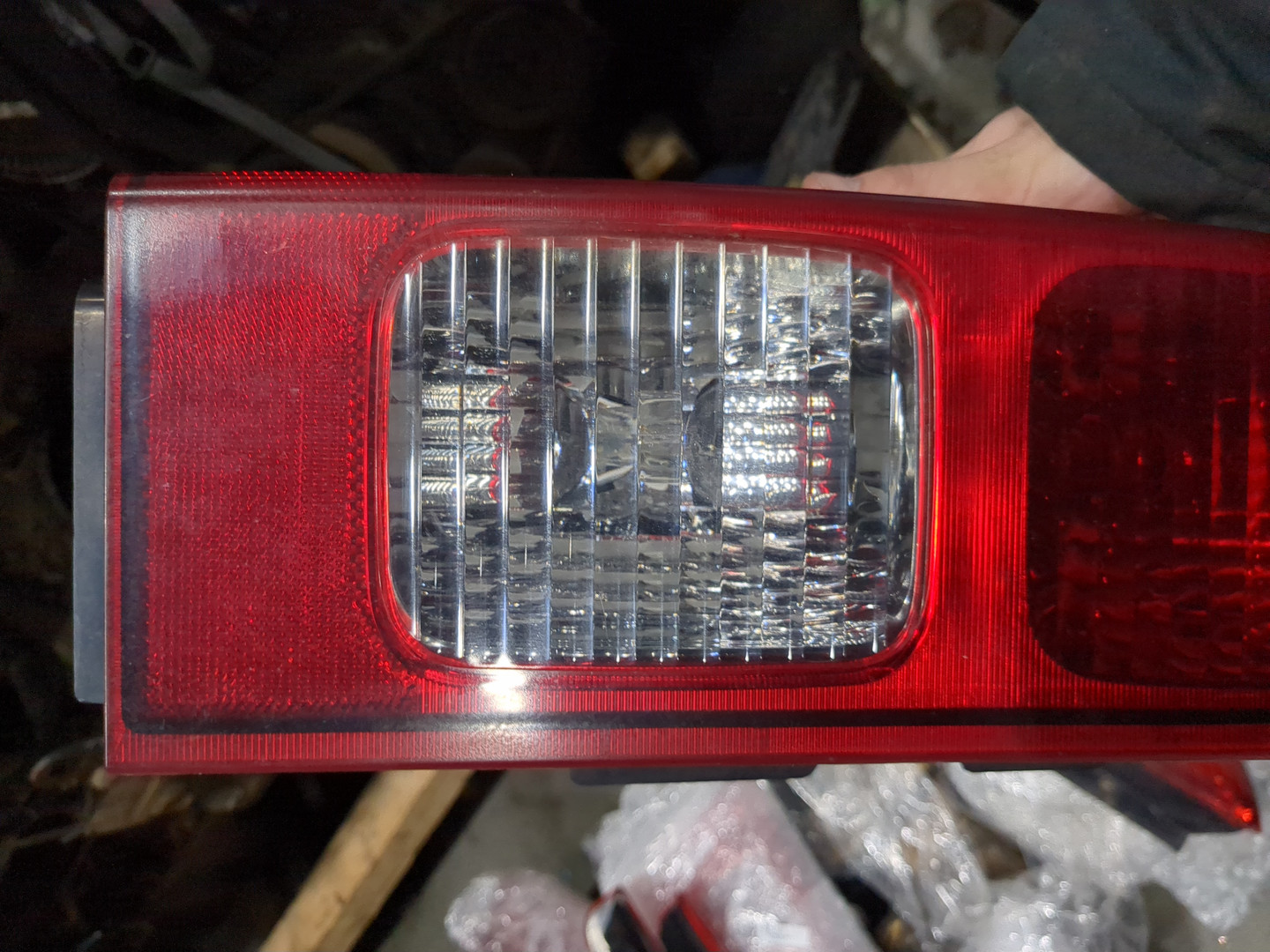 Фонарь задний левый