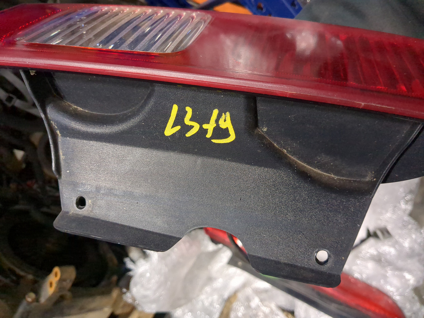 Фонарь задний левый