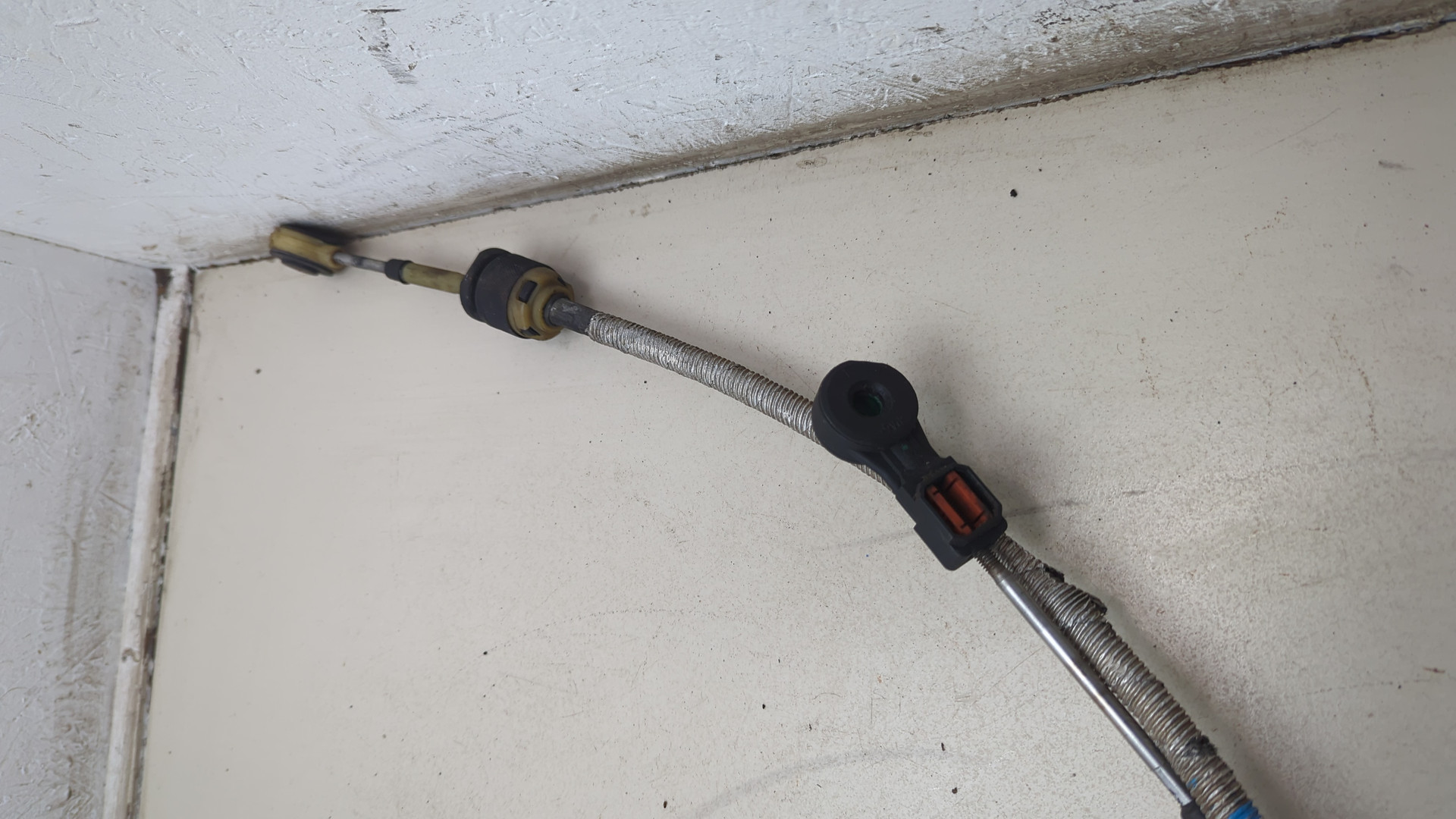 Трос КПП (выбора/переключения передач)