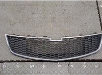  Решетка радиатора Chevrolet Cruze 2009-2015 20318412 #1